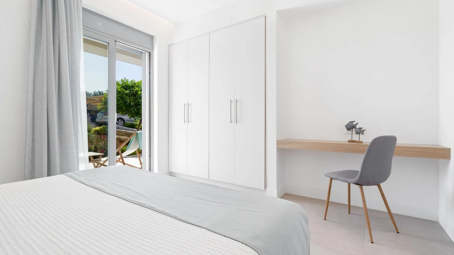 Le Mont Blanc - With Shared Pool Apartment Kounoupidhiana
