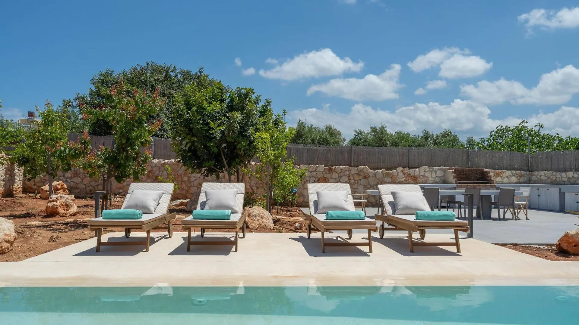 Le Mont Blanc - With Shared Pool location
